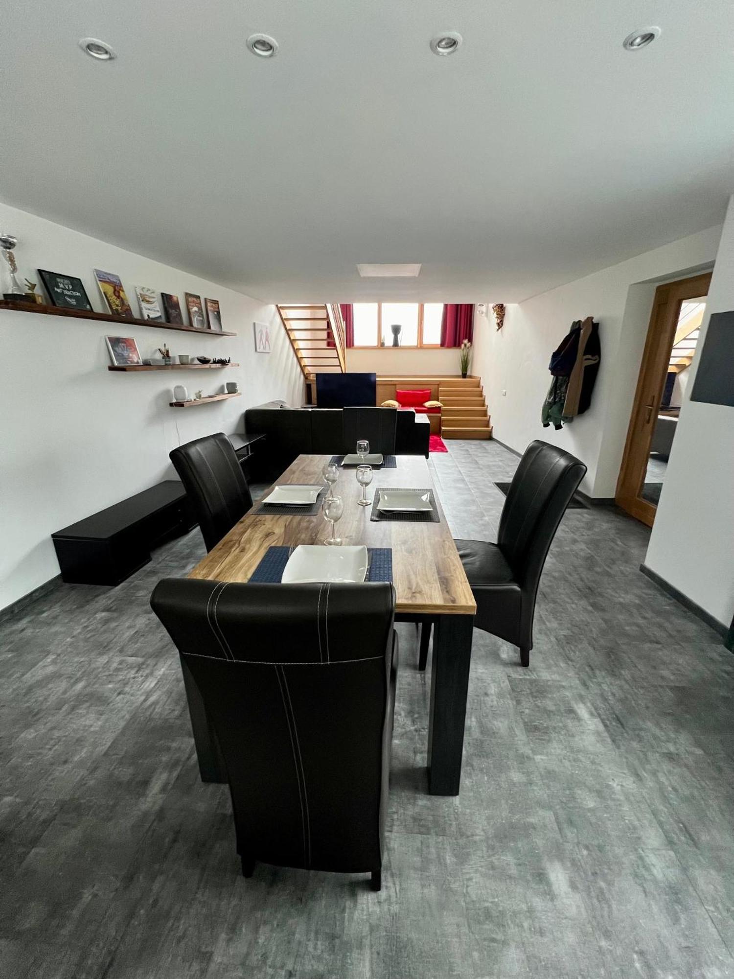 Capstay La Louviere Exterior photo